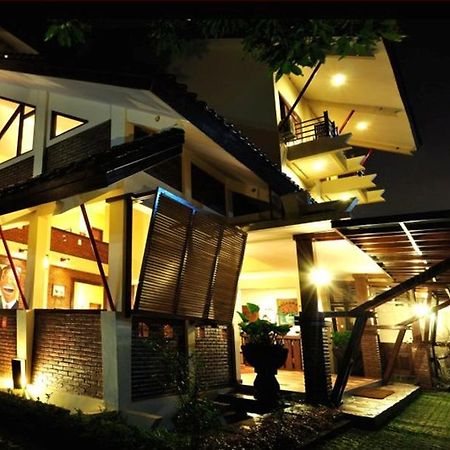 Tetirah Boutique Hotel Salatiga Exterior foto