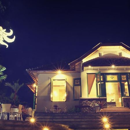 Tetirah Boutique Hotel Salatiga Exterior foto